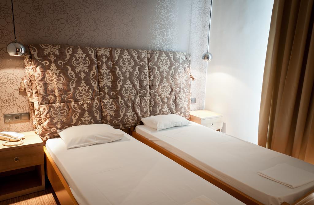 Metropolis Hotel Serres Extérieur photo